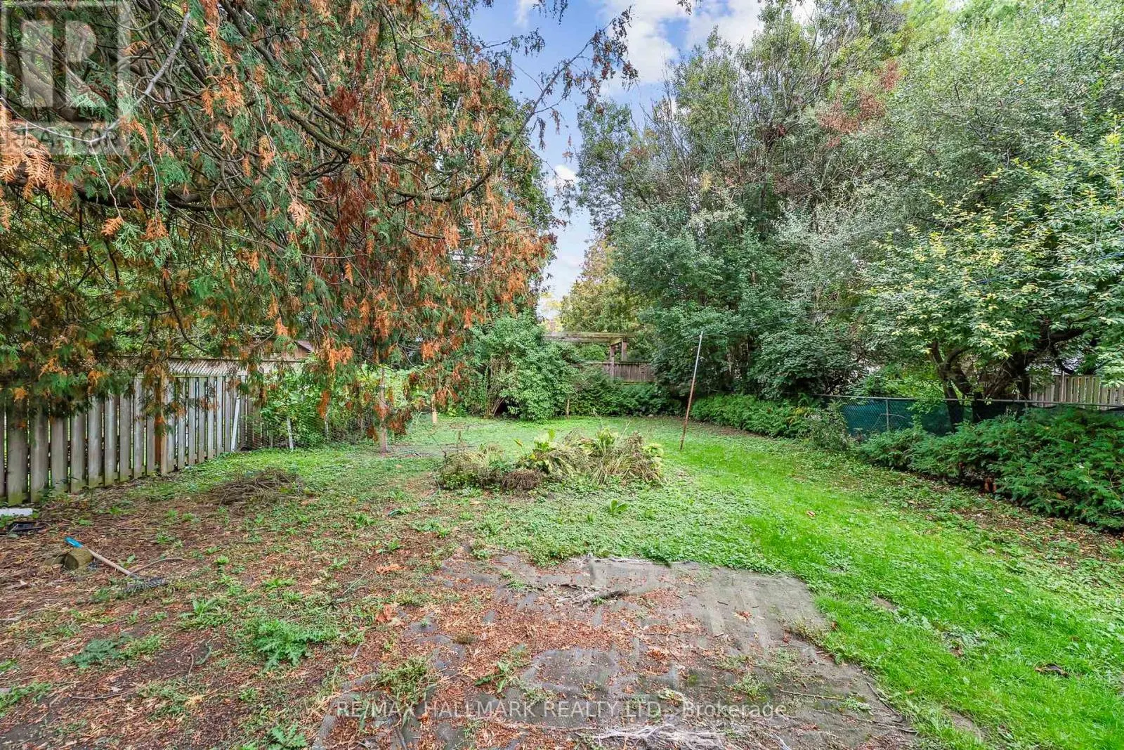 21 PLAXTON DRIVE