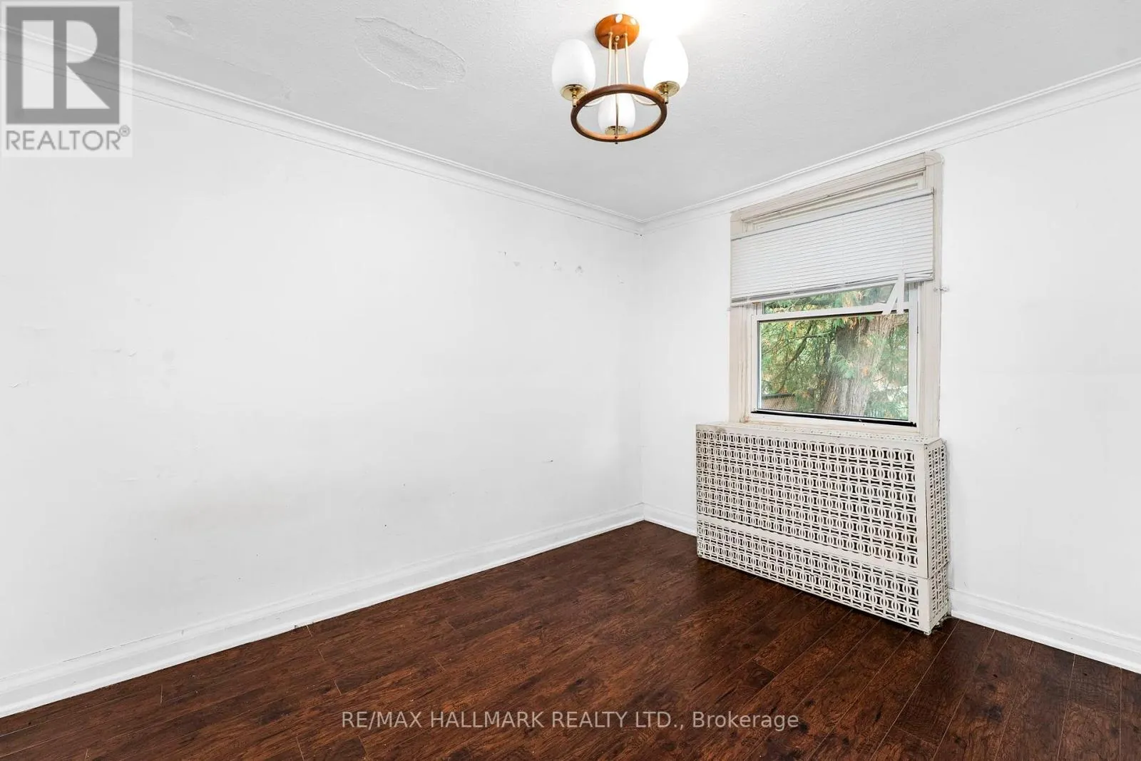 21 PLAXTON DRIVE