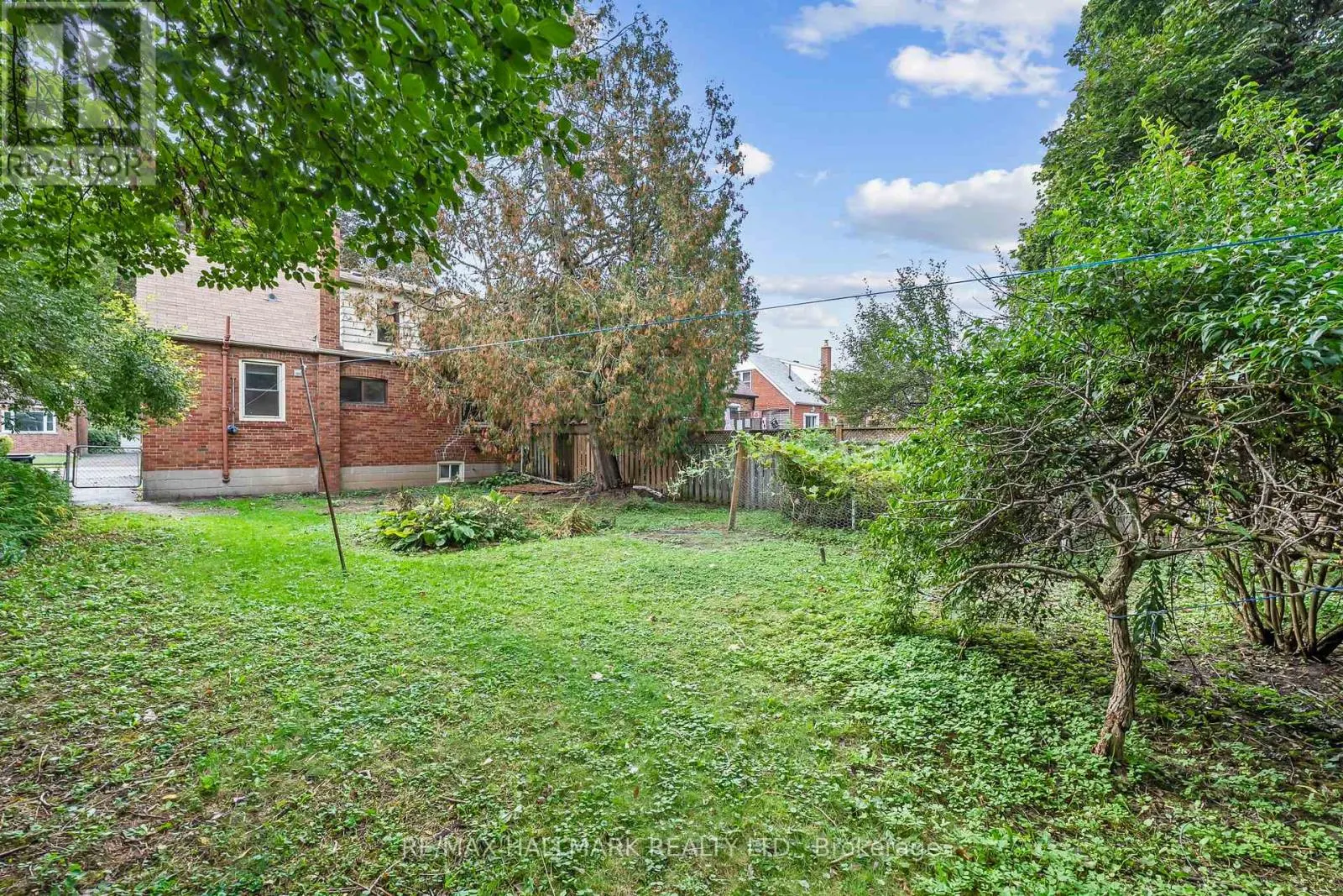 21 PLAXTON DRIVE