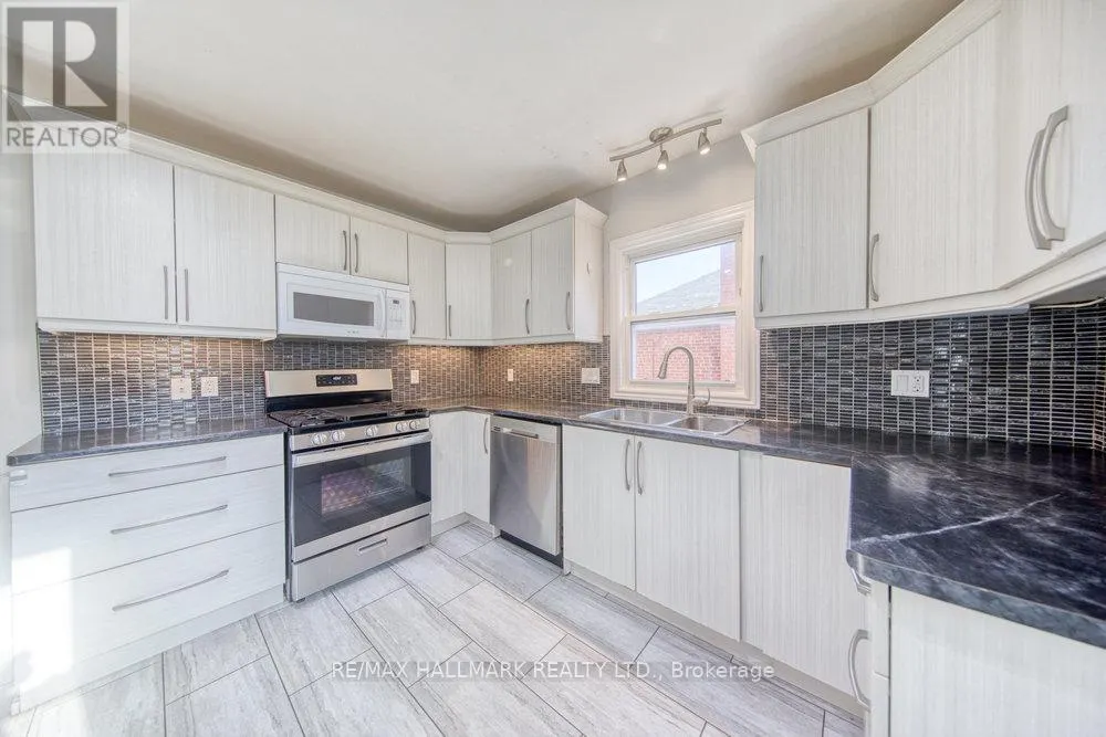 31 GLEN MUIR DRIVE
