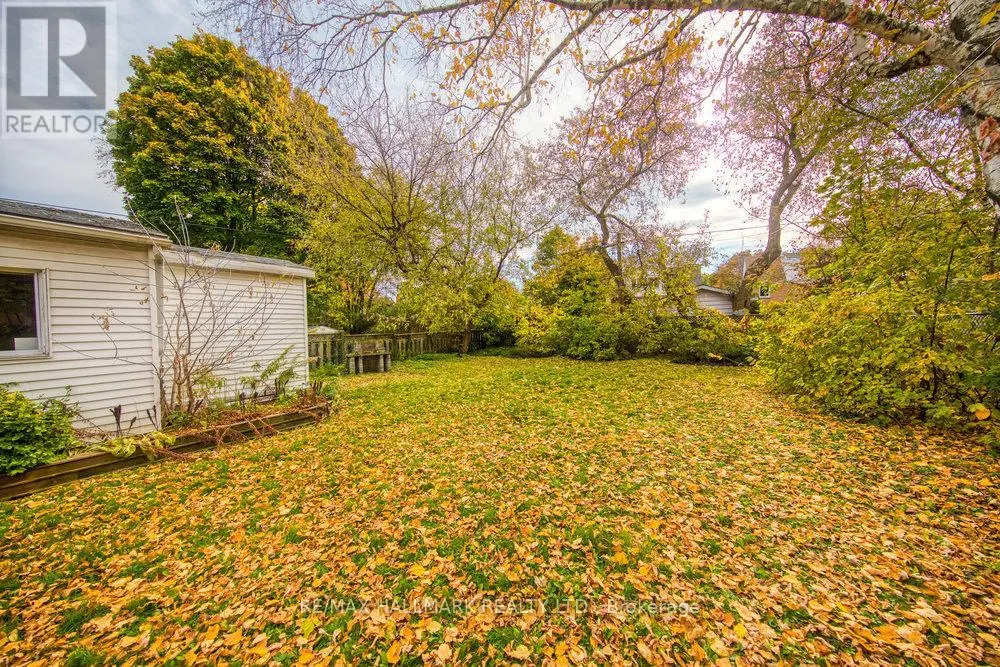 31 GLEN MUIR DRIVE