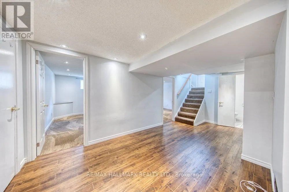 31 GLEN MUIR DRIVE