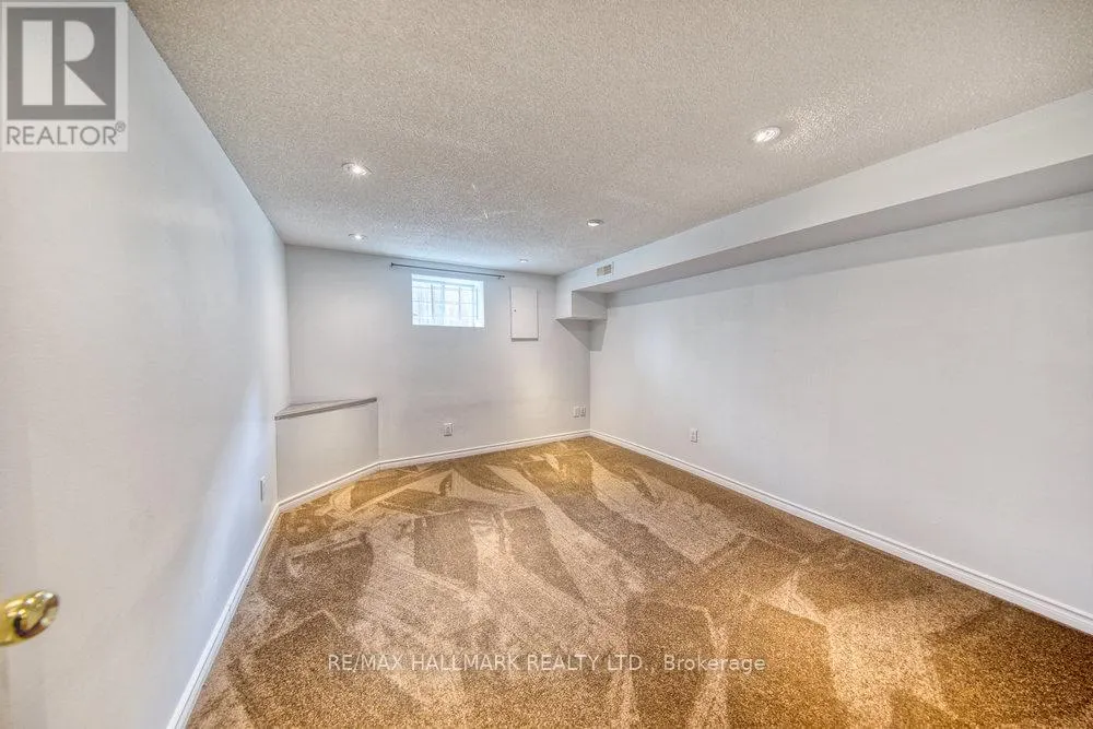 31 GLEN MUIR DRIVE