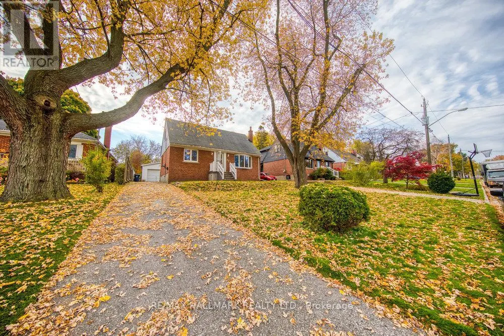 31 GLEN MUIR DRIVE