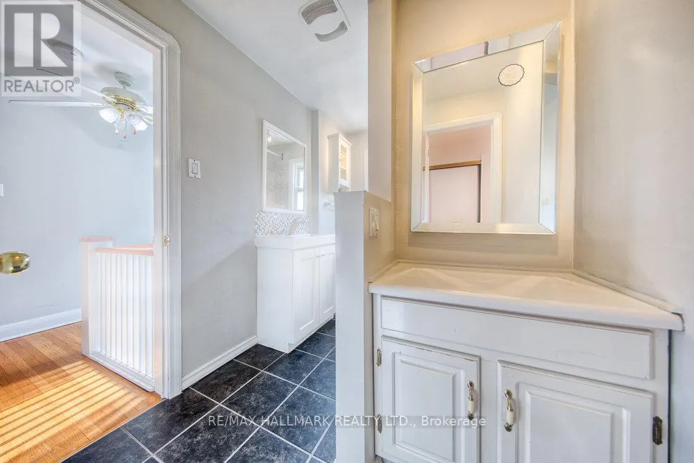 31 GLEN MUIR DRIVE