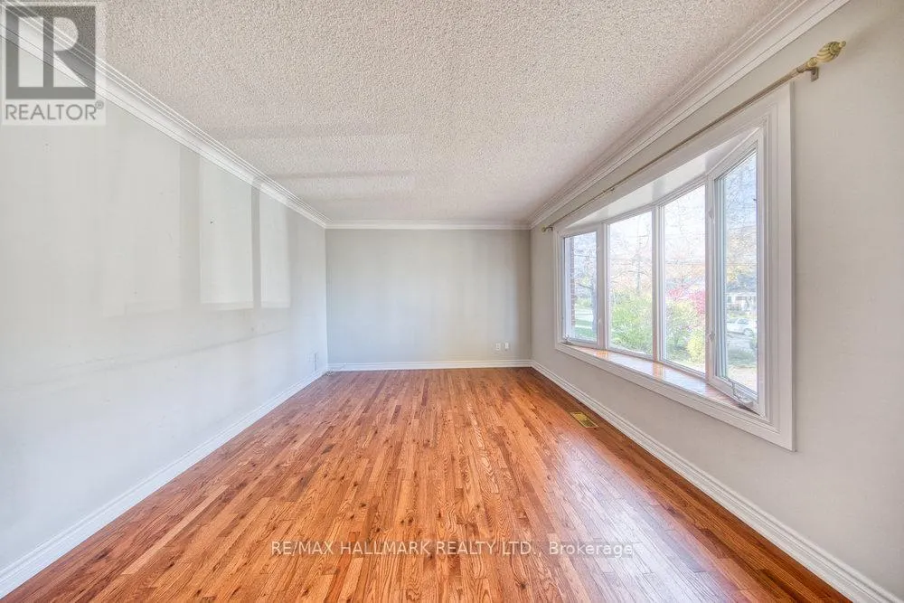 31 GLEN MUIR DRIVE