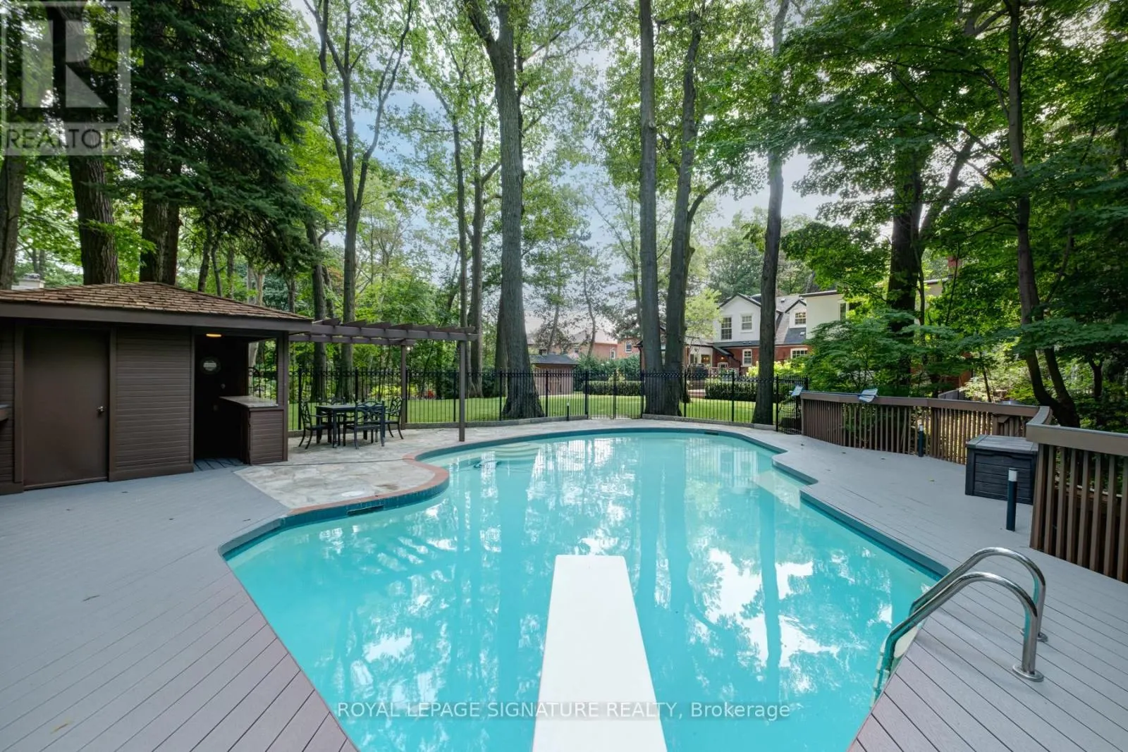20 TAYLOR DRIVE
