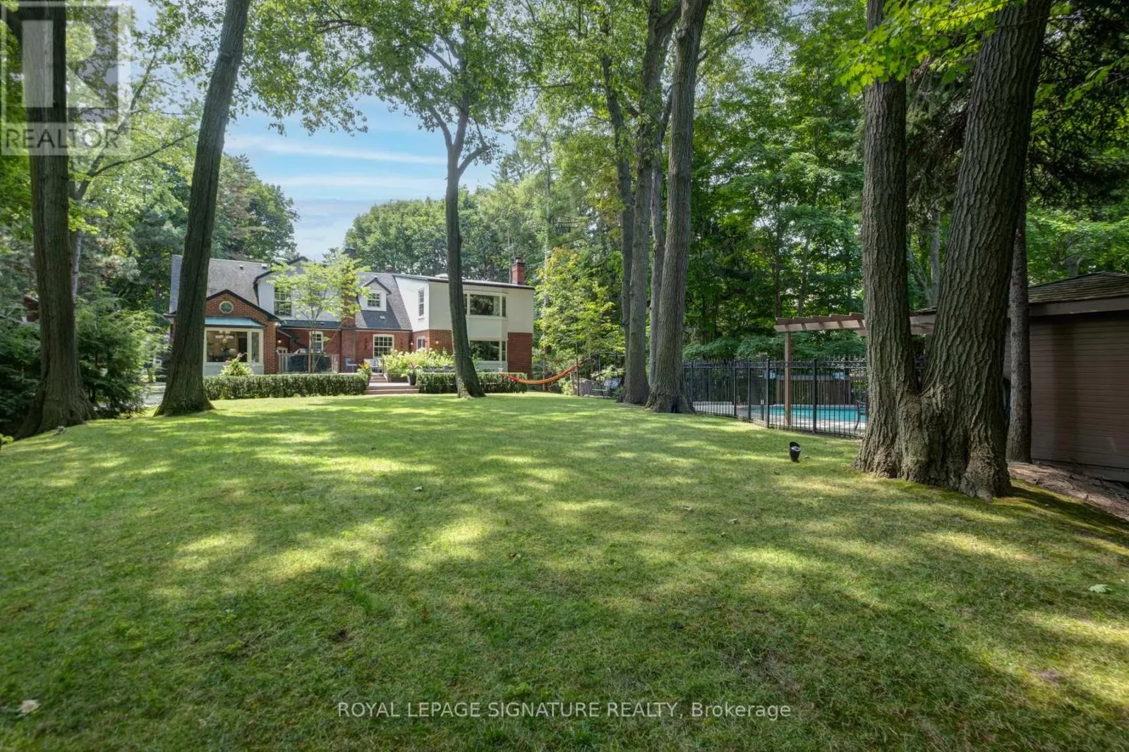 20 TAYLOR DRIVE
