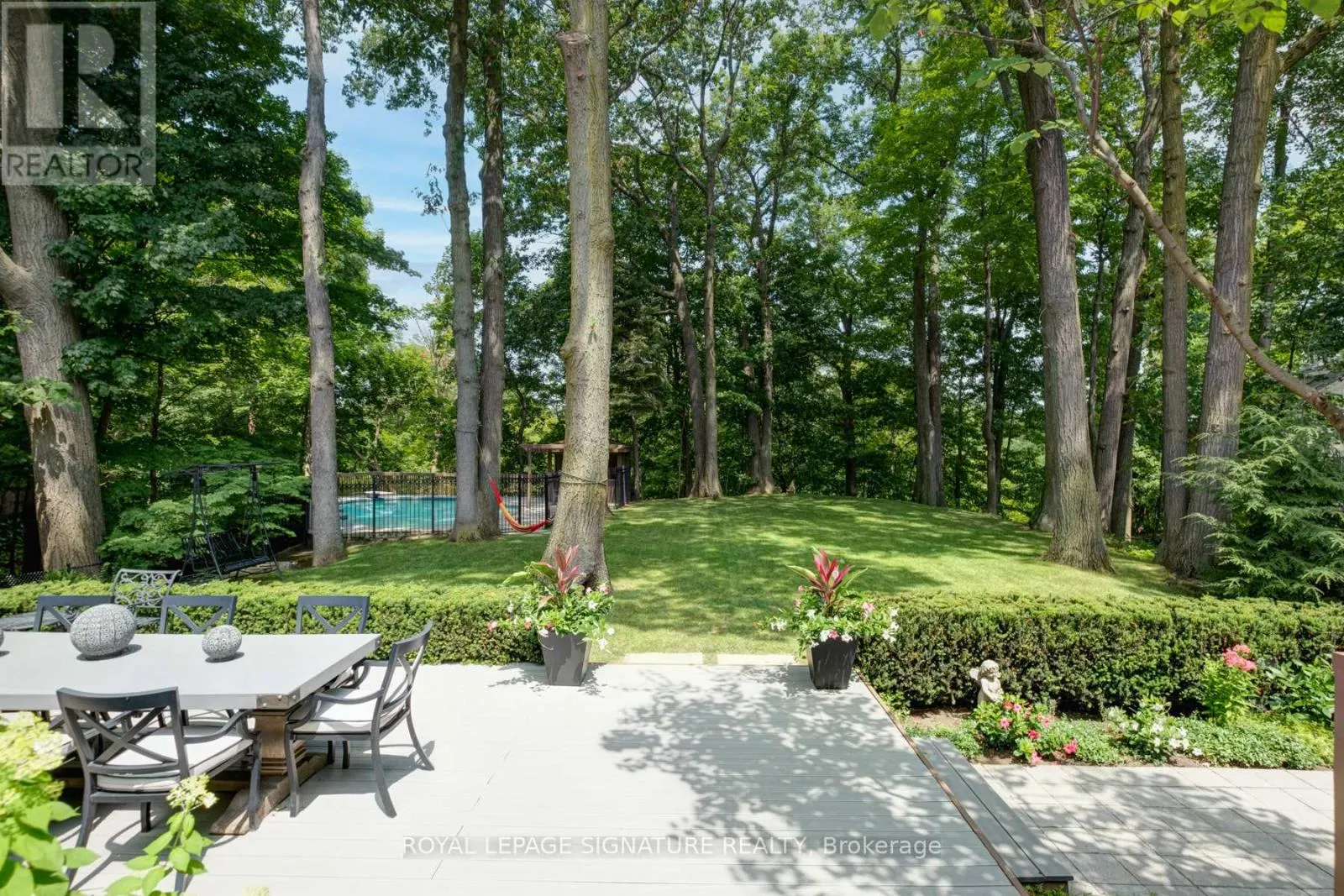 20 TAYLOR DRIVE