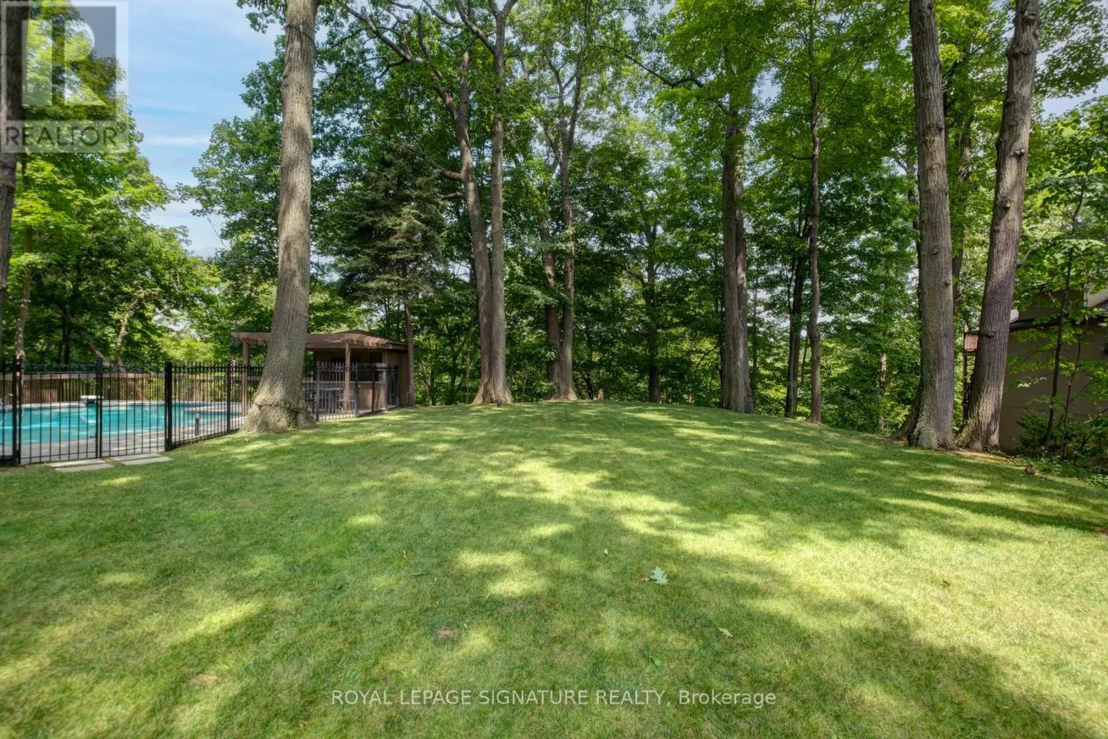 20 TAYLOR DRIVE