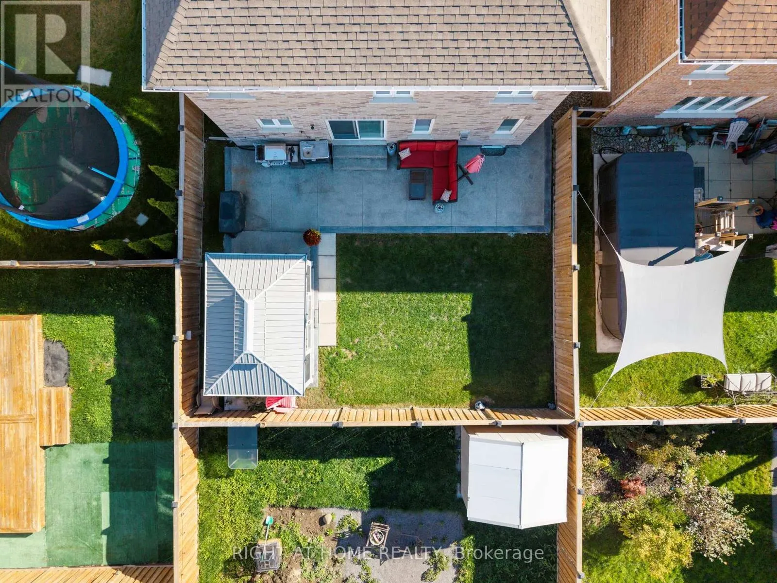4 BILL HUTCHINSON CRESCENT