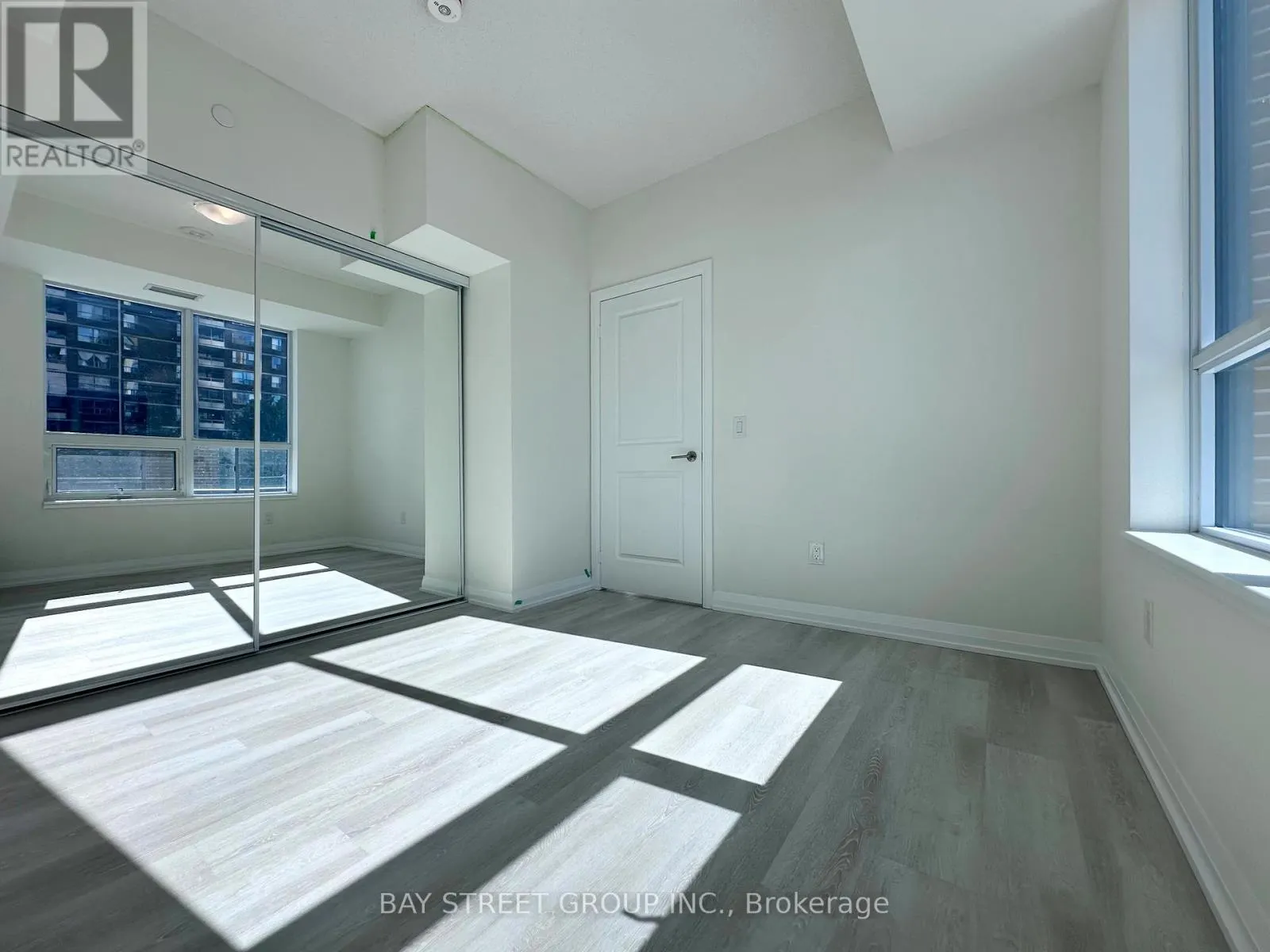 510 - 3260 SHEPPARD AVENUE E