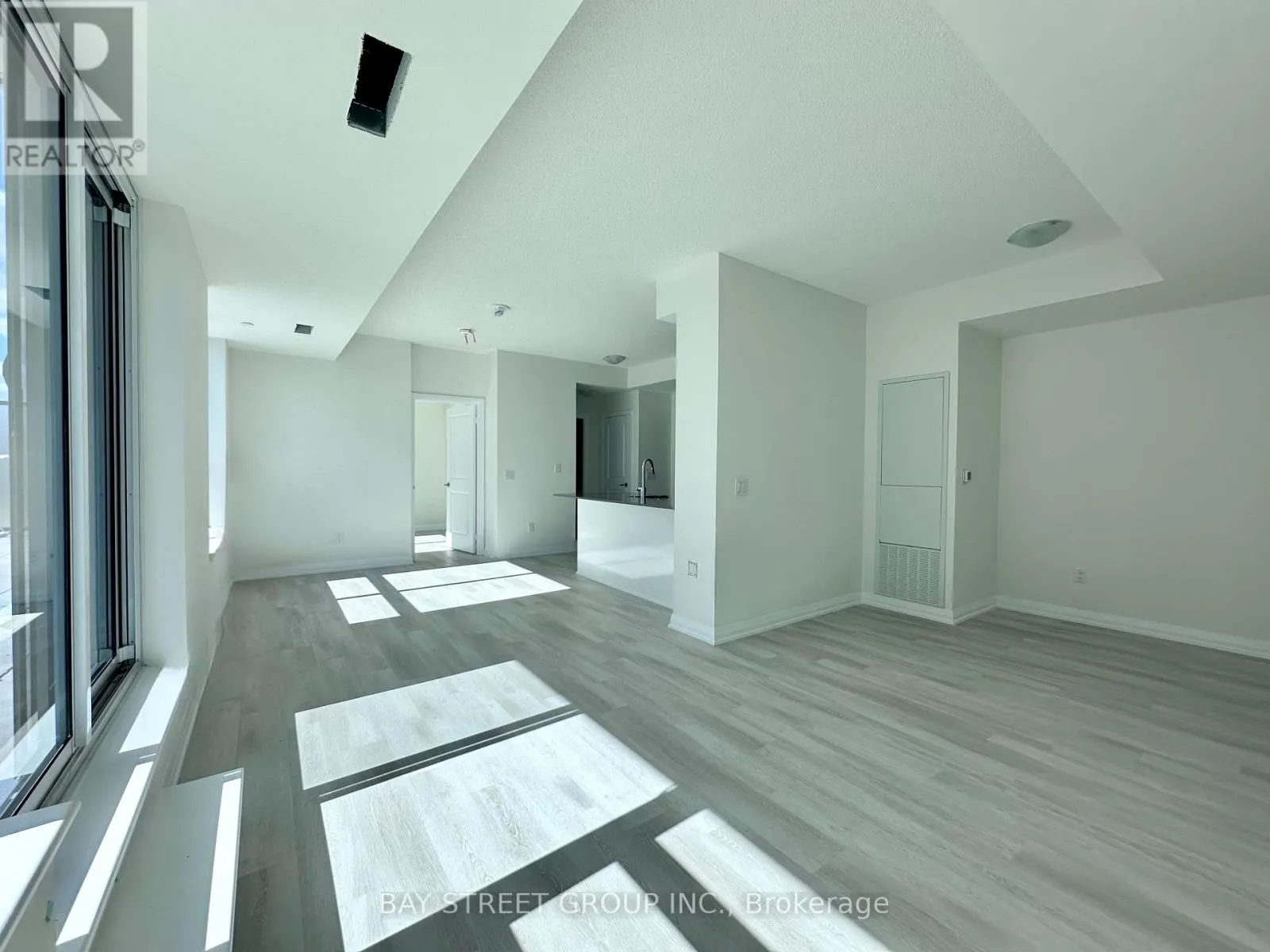 510 - 3260 SHEPPARD AVENUE E