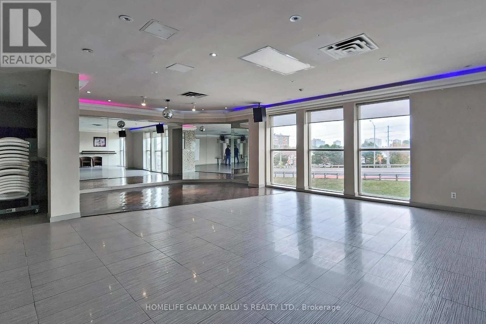 307 - 2460 EGLINTON AVENUE E