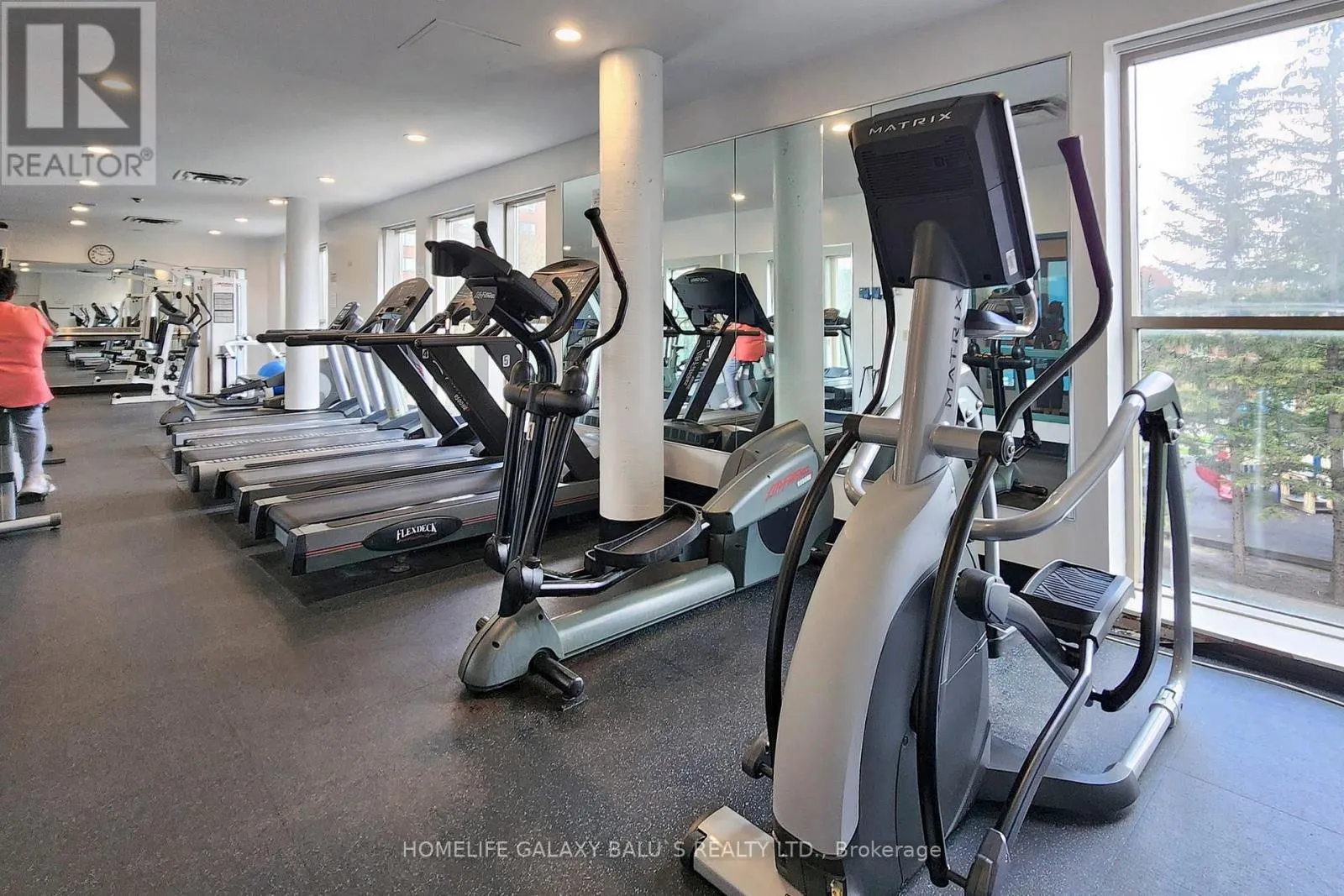 307 - 2460 EGLINTON AVENUE E
