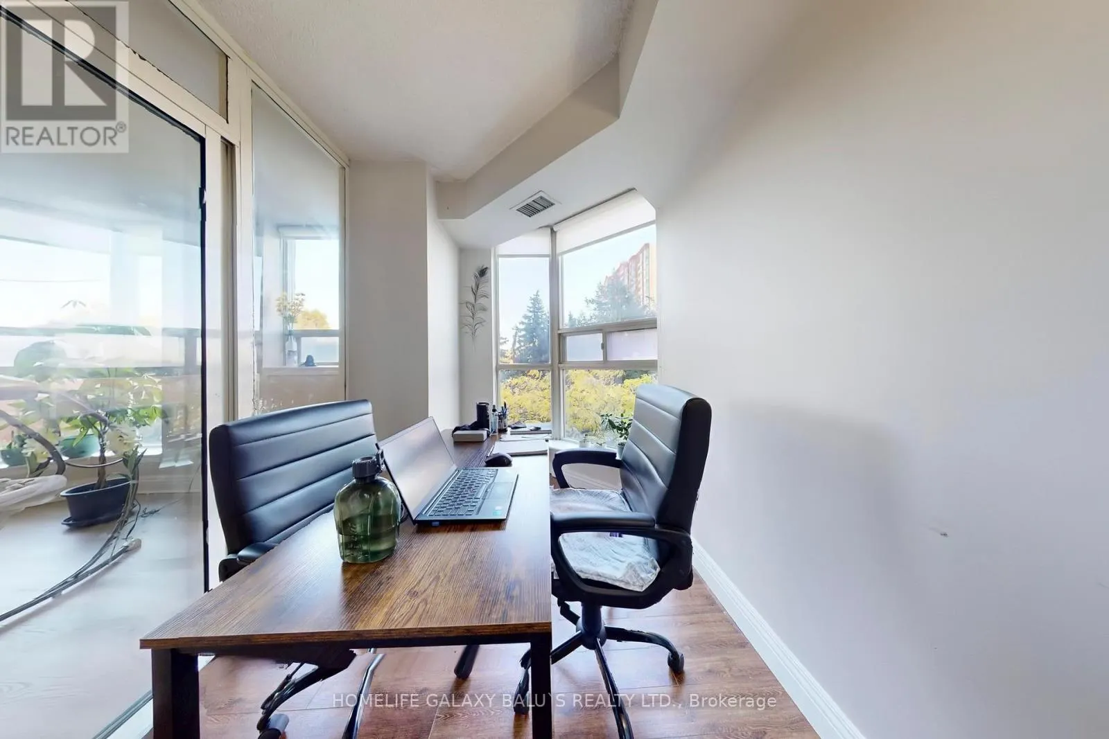 307 - 2460 EGLINTON AVENUE E