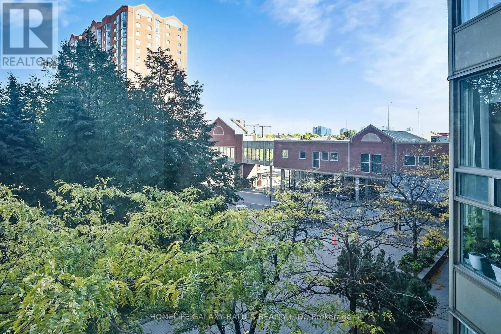 307 - 2460 EGLINTON AVENUE E