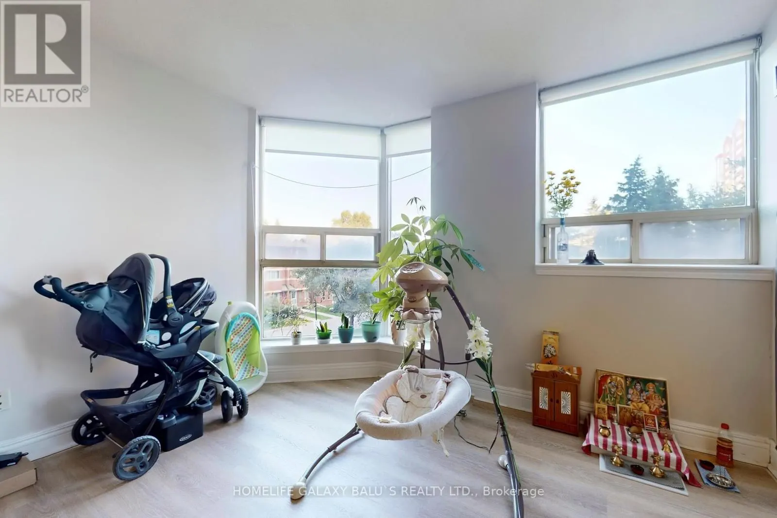 307 - 2460 EGLINTON AVENUE E