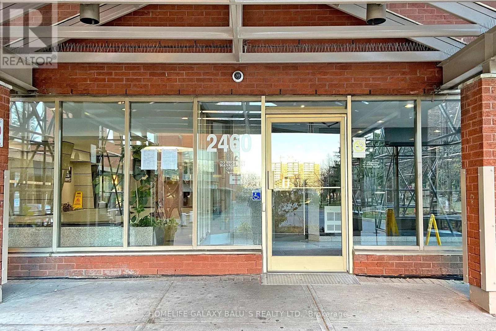 307 - 2460 EGLINTON AVENUE E