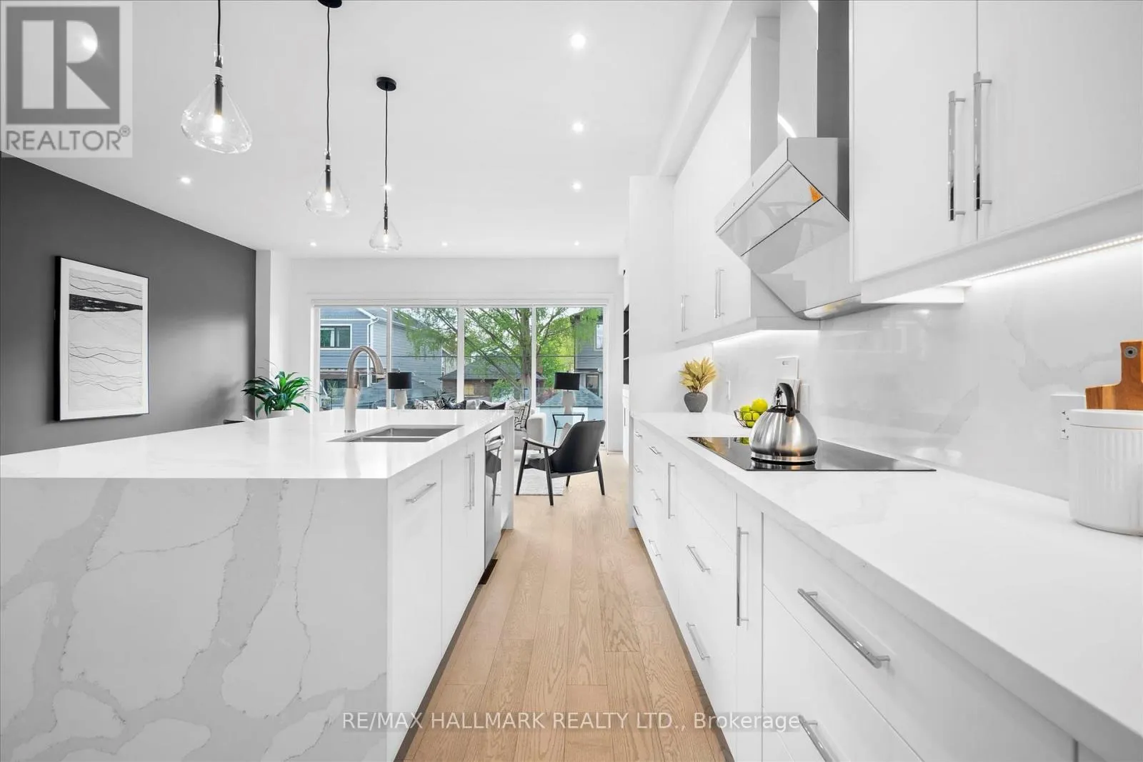 40 MANDERLEY DRIVE