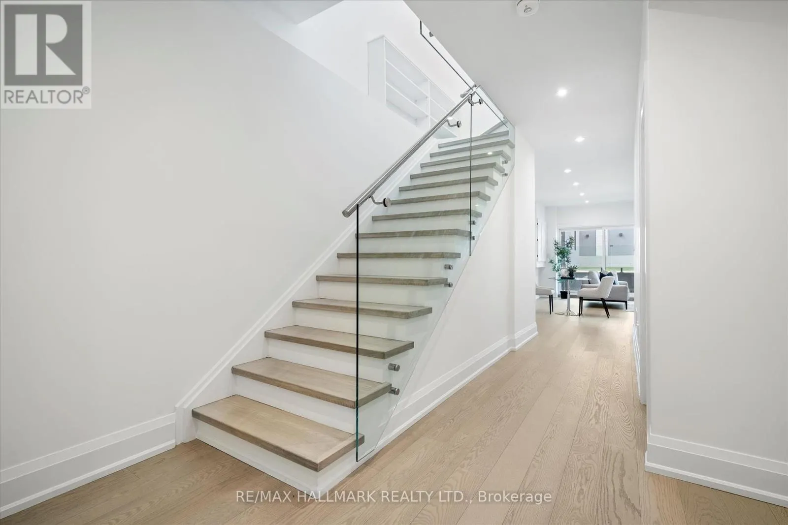 40 MANDERLEY DRIVE