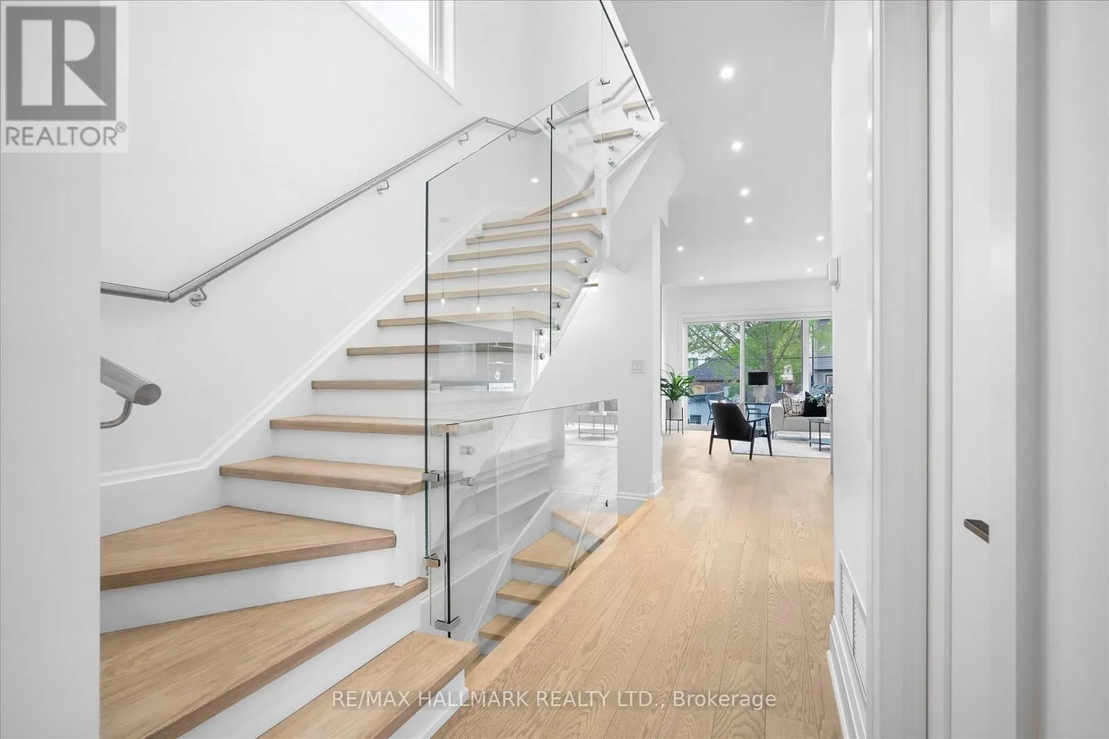 40 MANDERLEY DRIVE