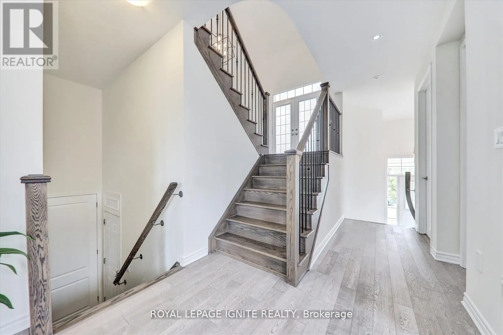 1072 FOXTAIL CRESCENT