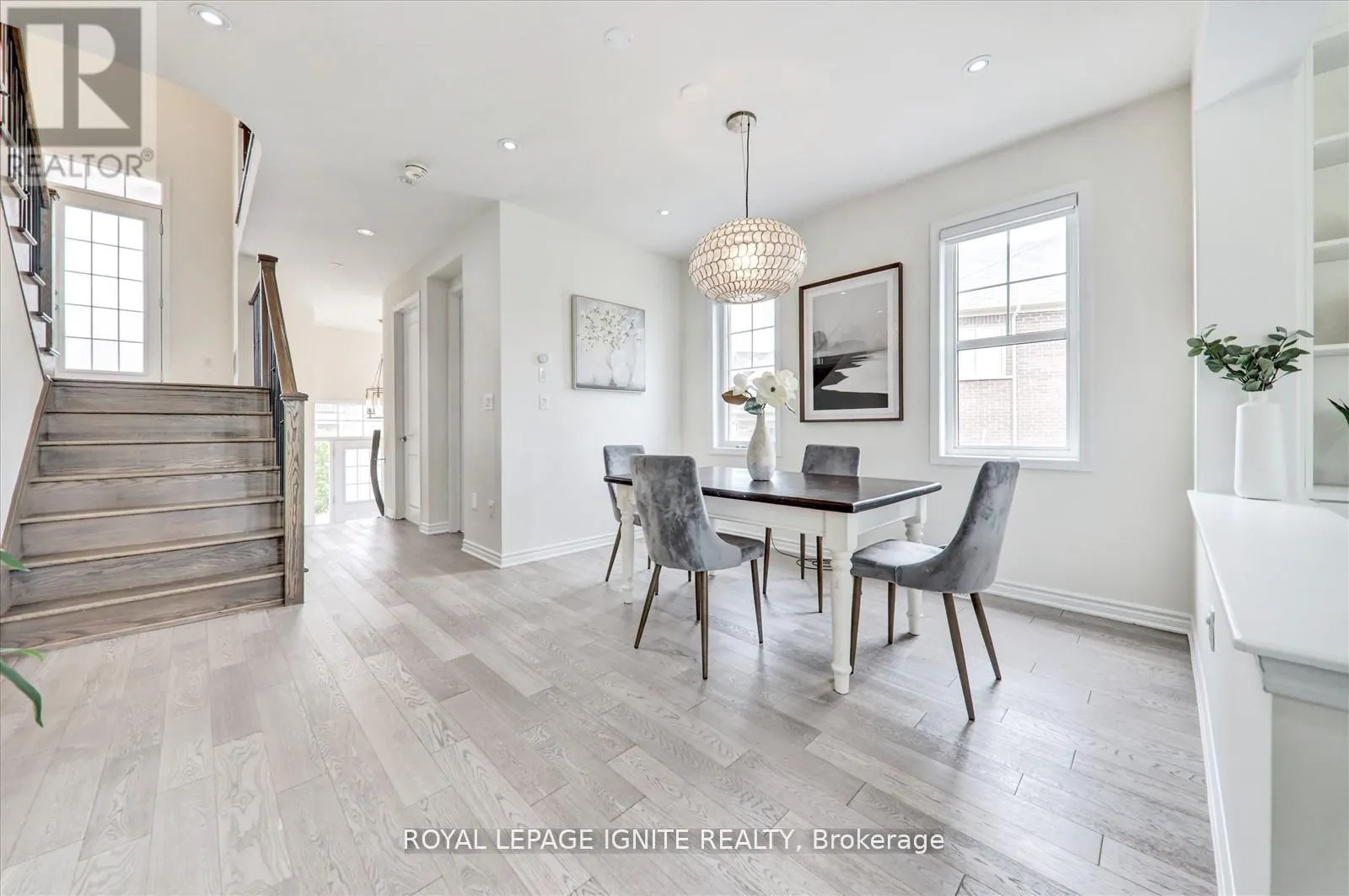 1072 FOXTAIL CRESCENT