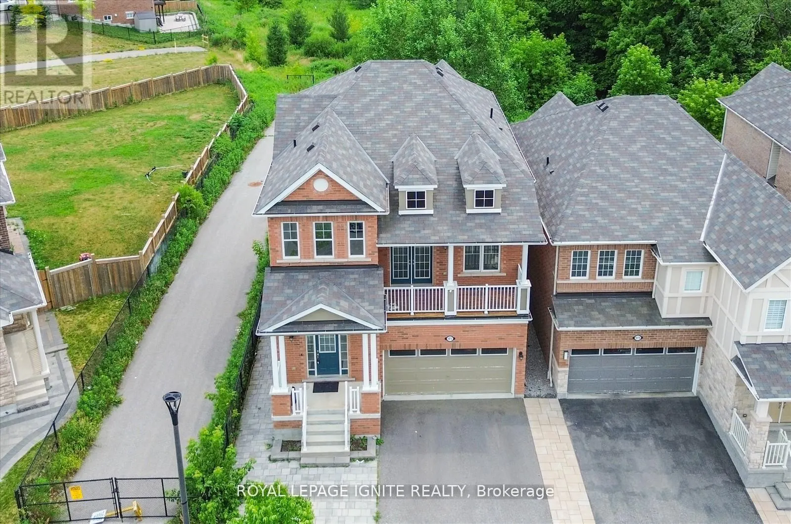 1072 FOXTAIL CRESCENT