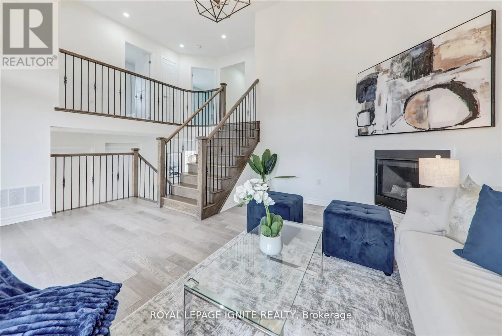 1072 FOXTAIL CRESCENT