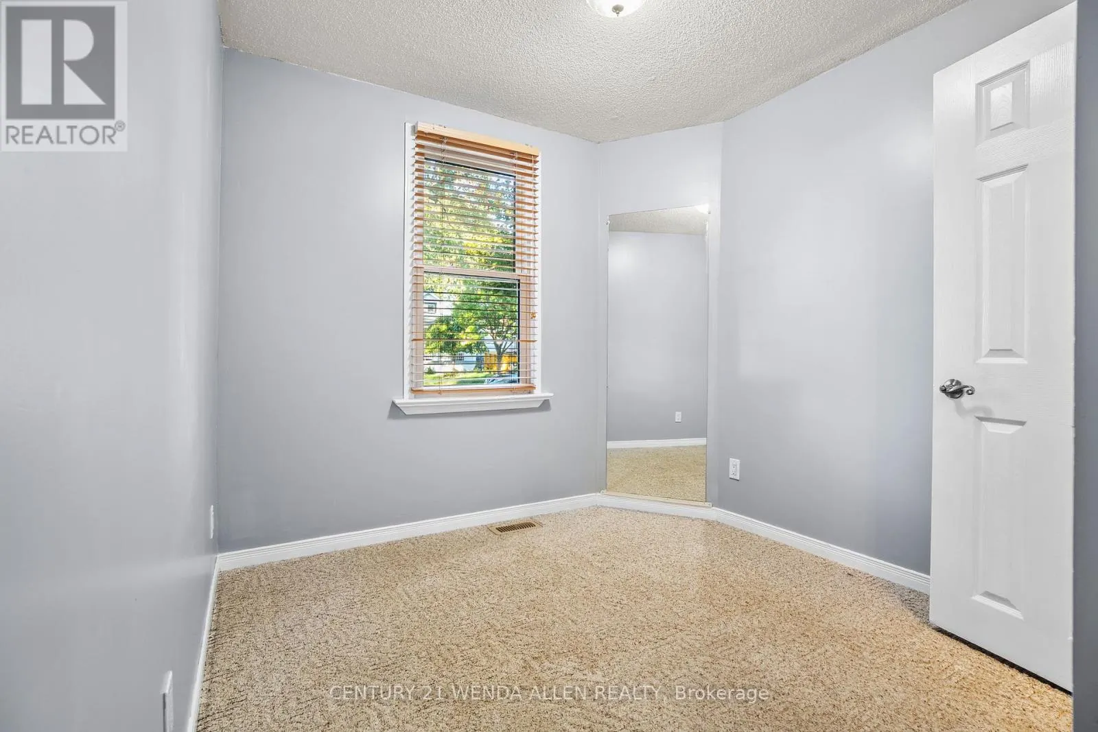 73 MONTRAVE AVENUE