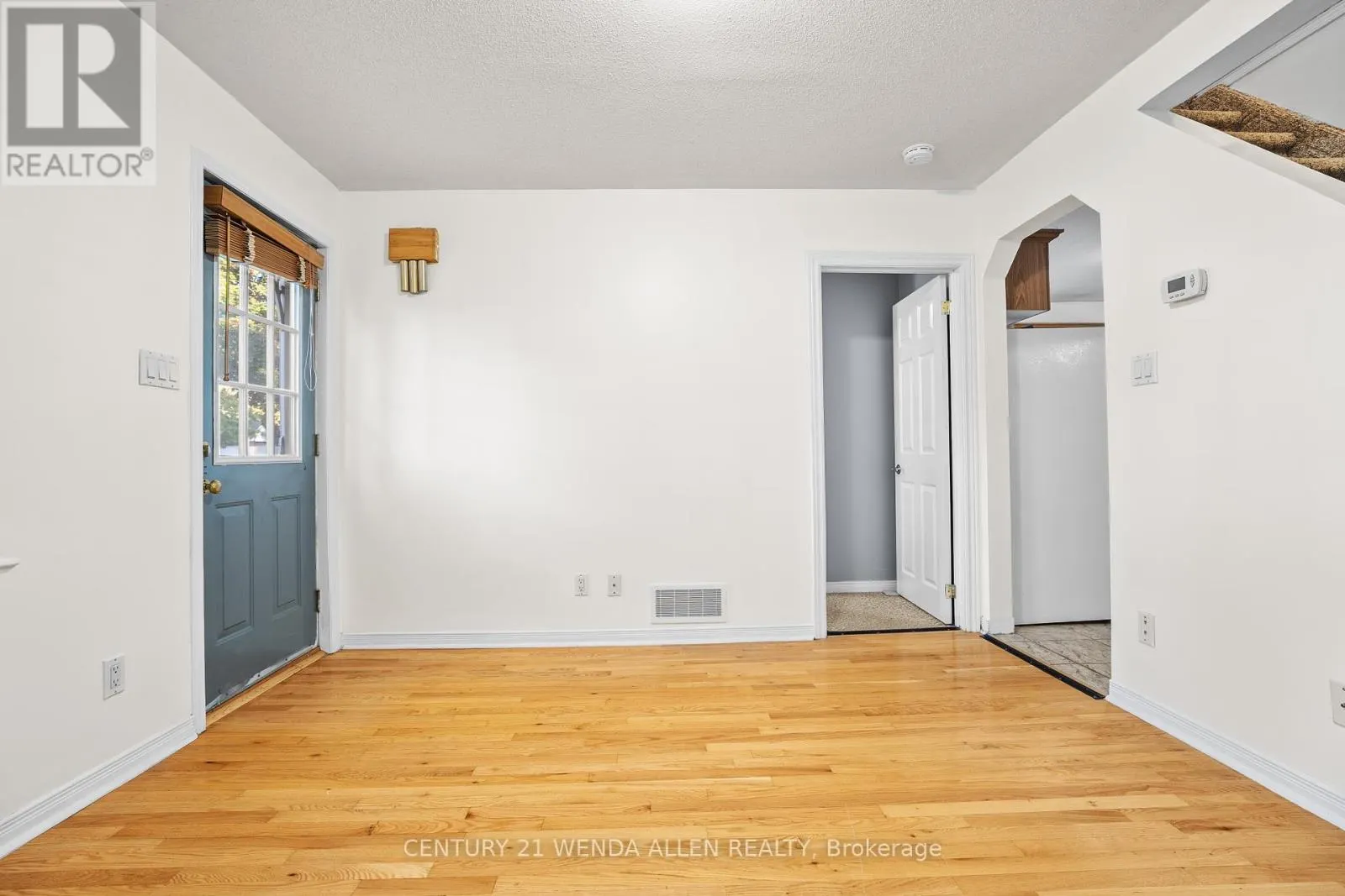 73 MONTRAVE AVENUE