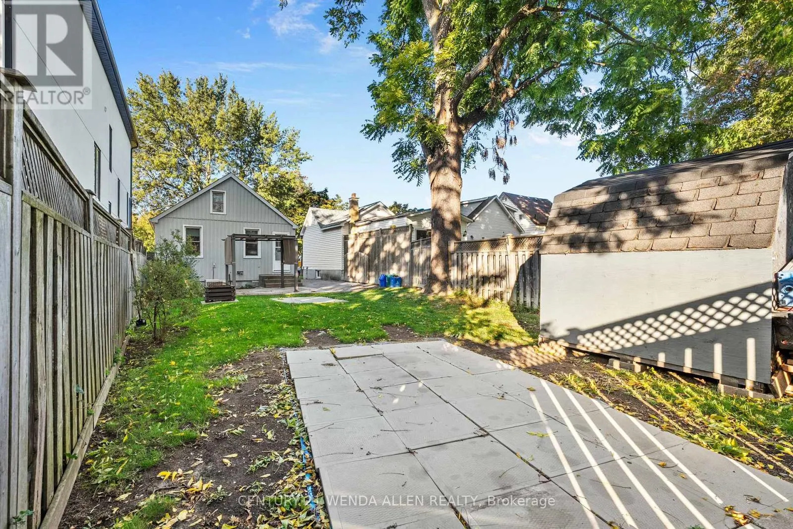 73 MONTRAVE AVENUE