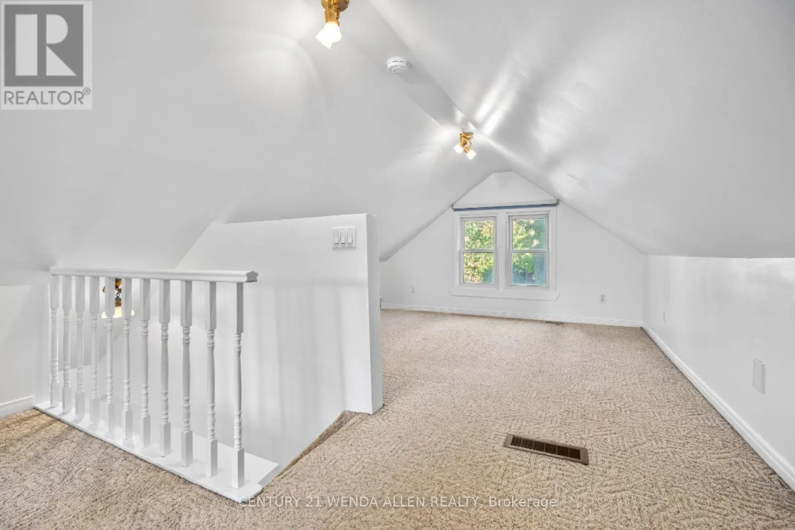 73 MONTRAVE AVENUE