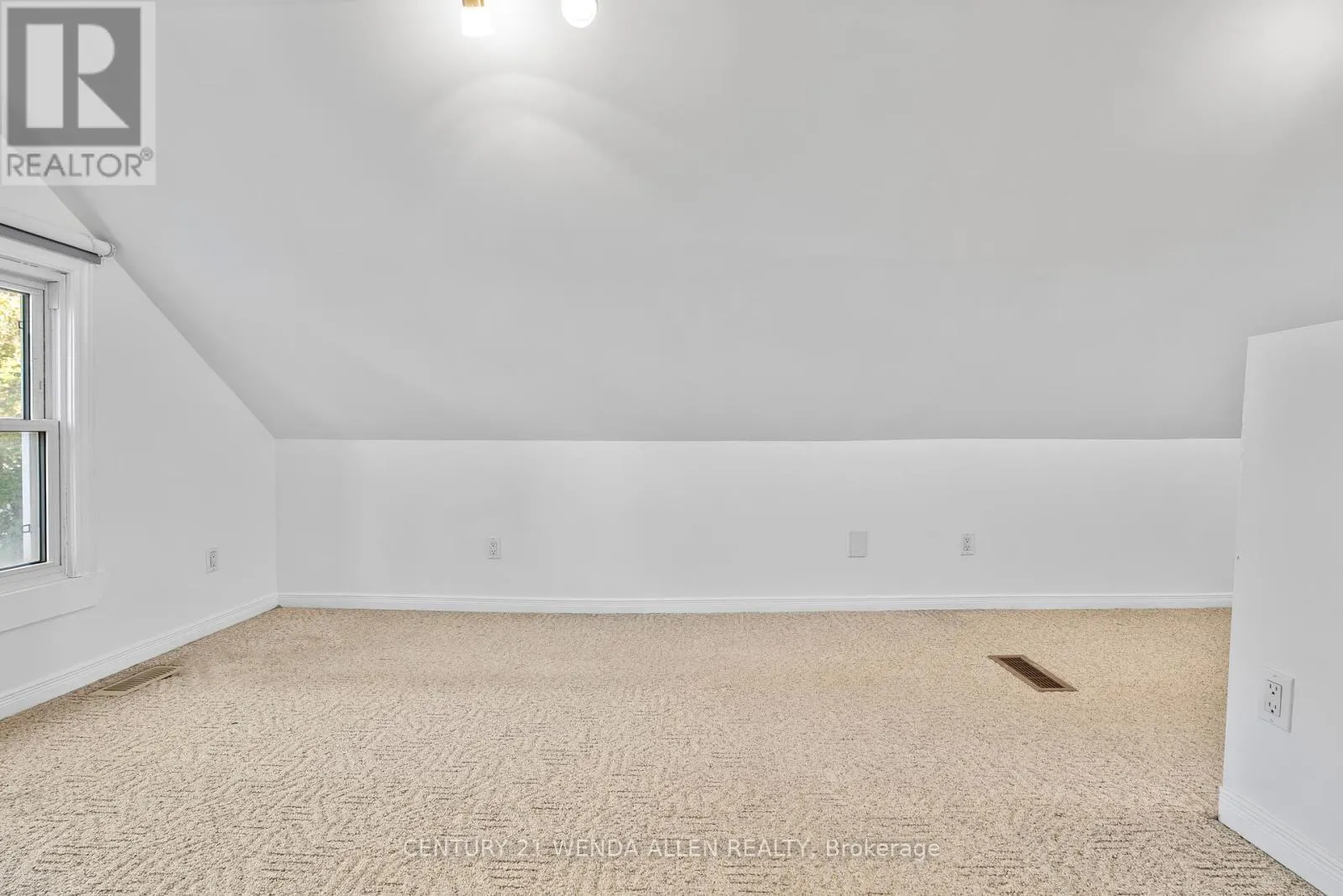 73 MONTRAVE AVENUE