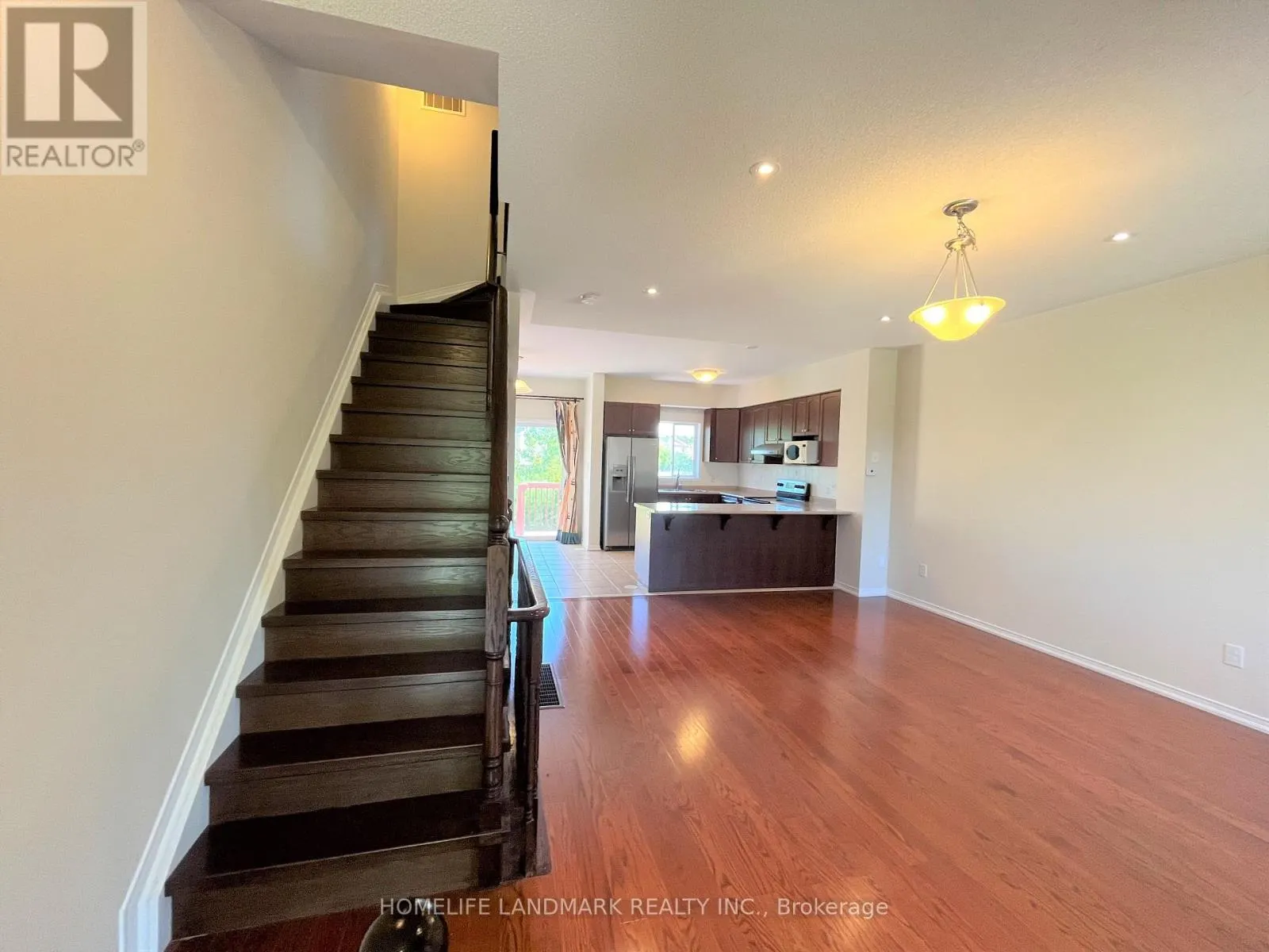 79 JOHN BELL CRESCENT
