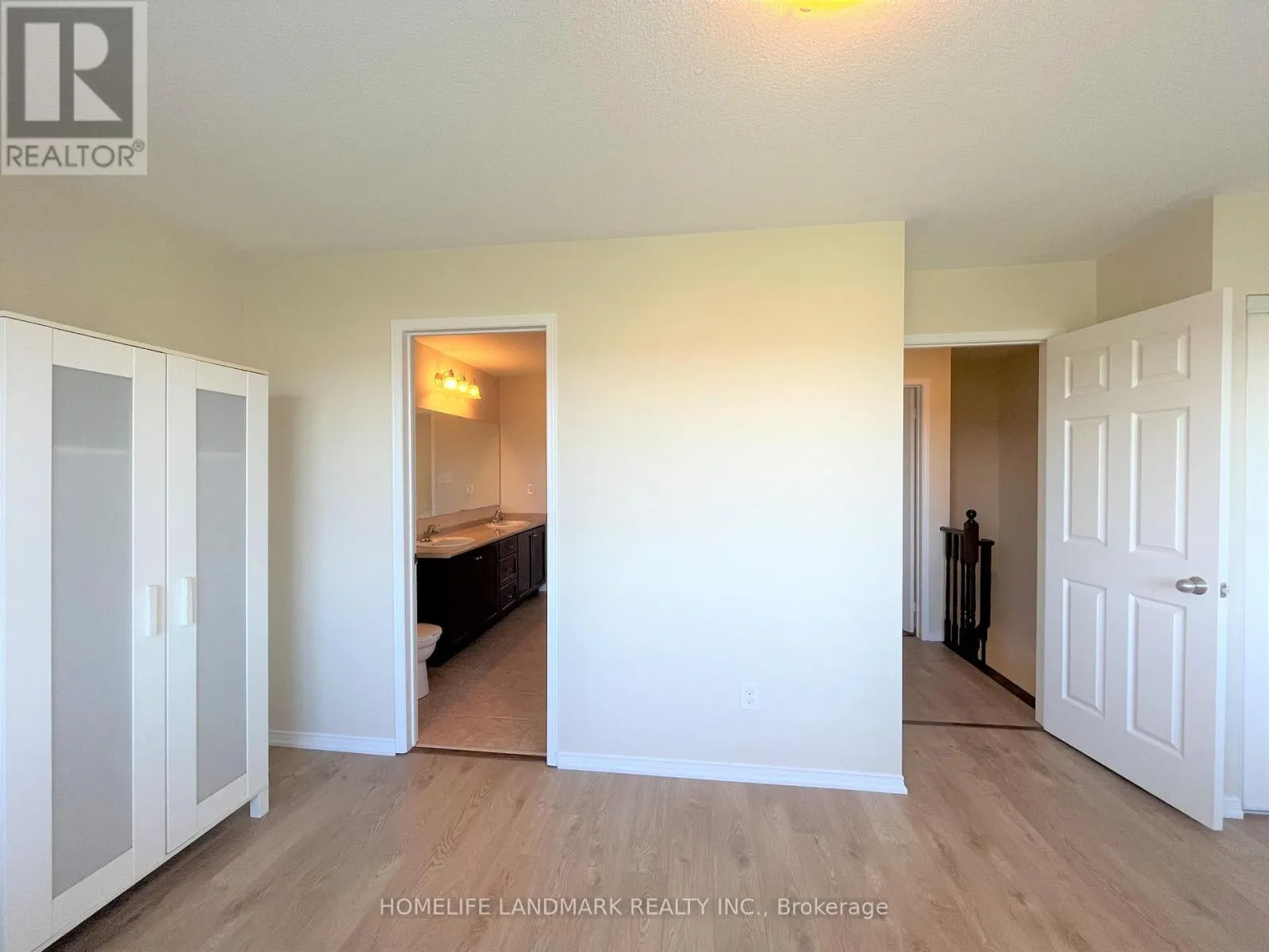 79 JOHN BELL CRESCENT