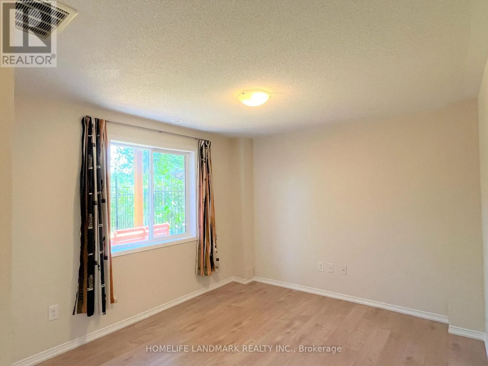79 JOHN BELL CRESCENT