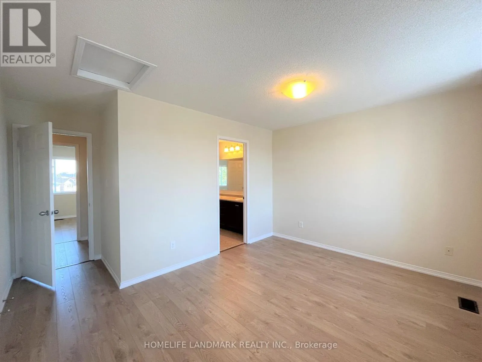 79 JOHN BELL CRESCENT