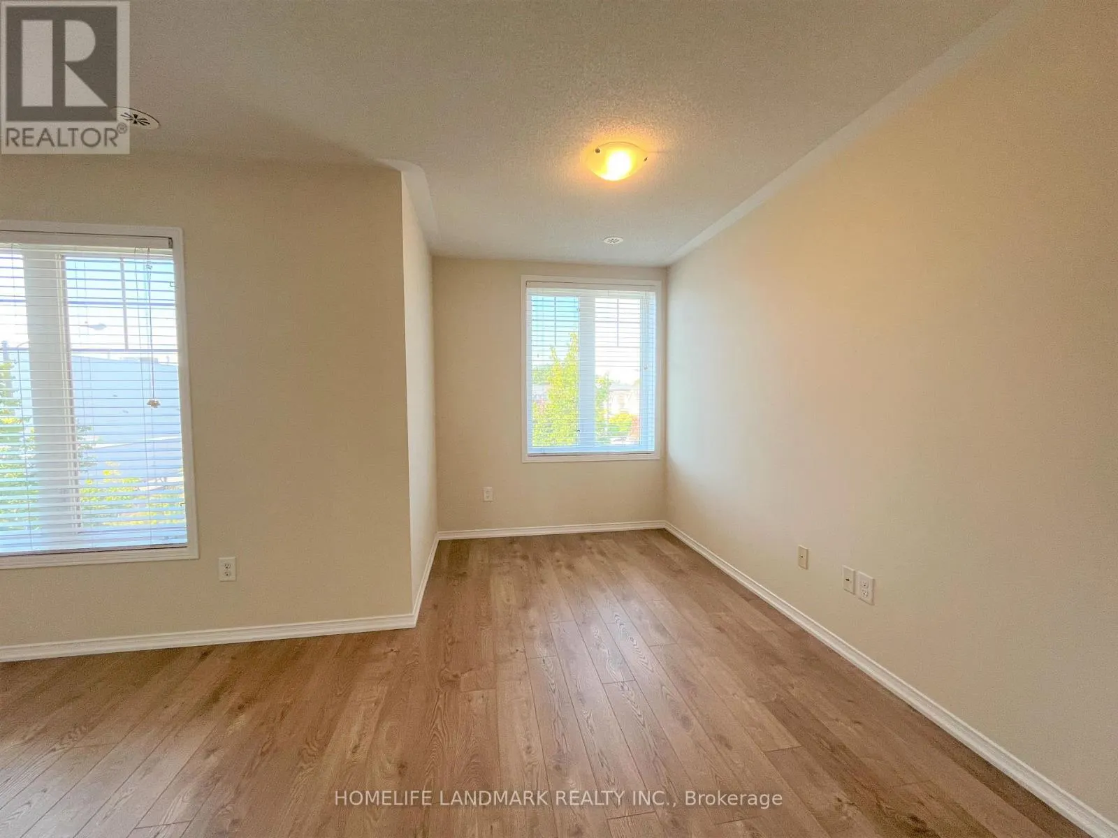79 JOHN BELL CRESCENT