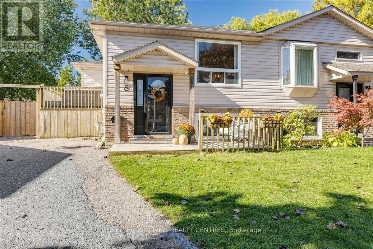 8 FAIRBAIRN COURT
