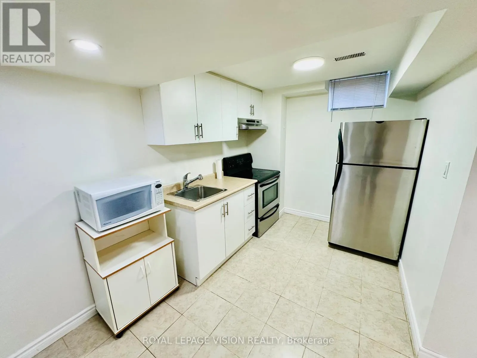 34 SEWARD CRESCENT