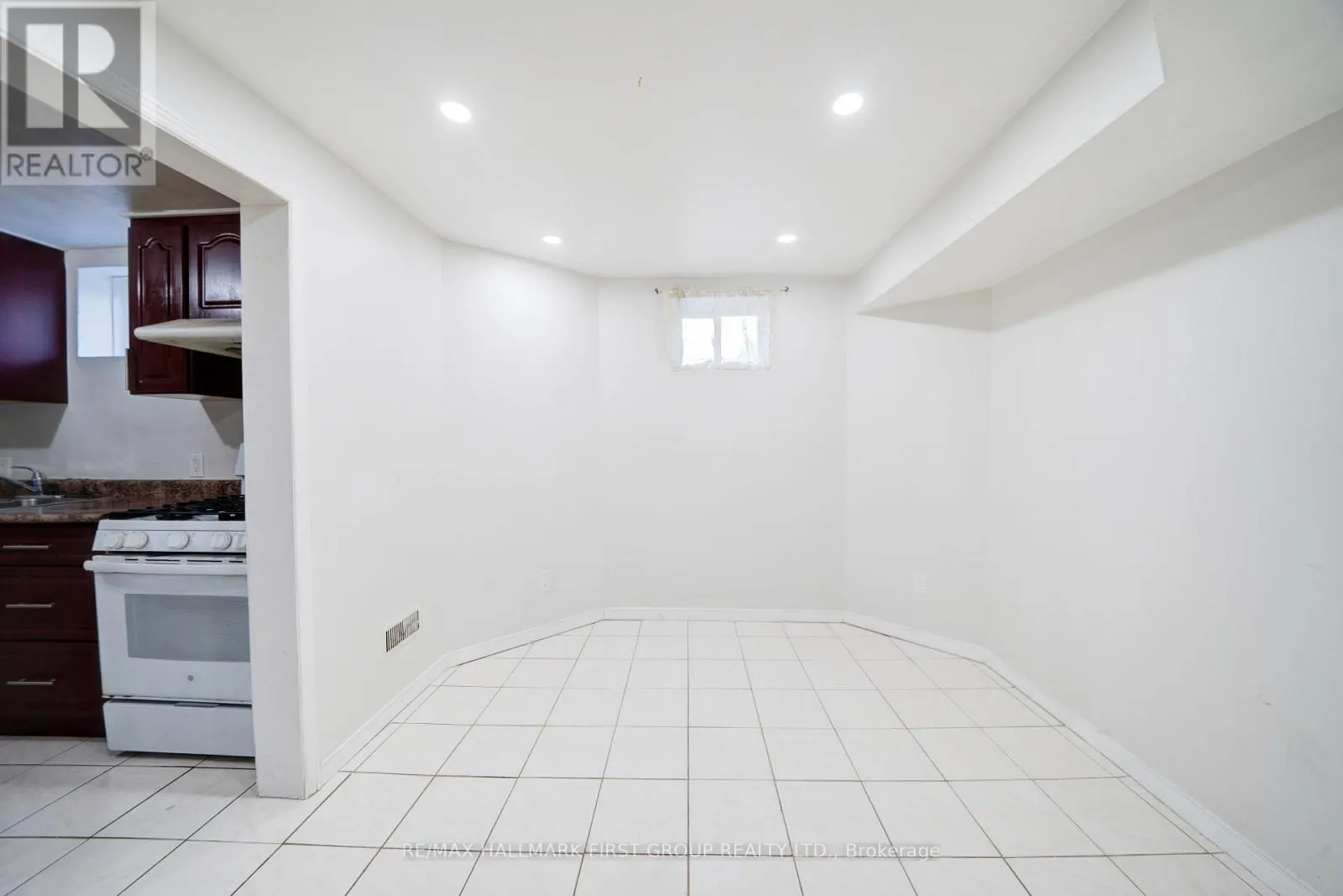 5 CLARESHOLME DRIVE