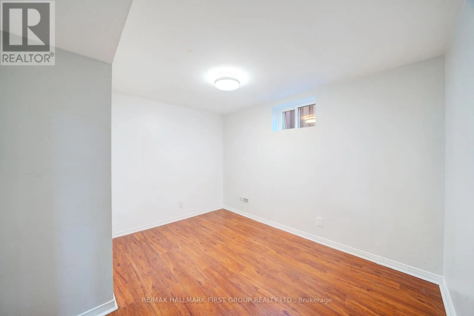 5 CLARESHOLME DRIVE