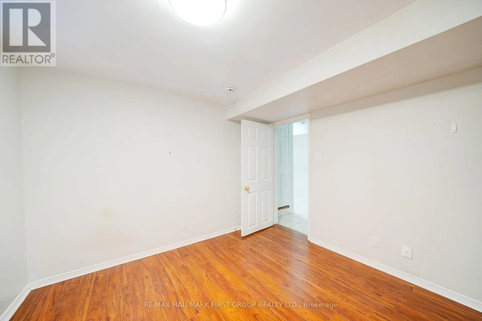 5 CLARESHOLME DRIVE
