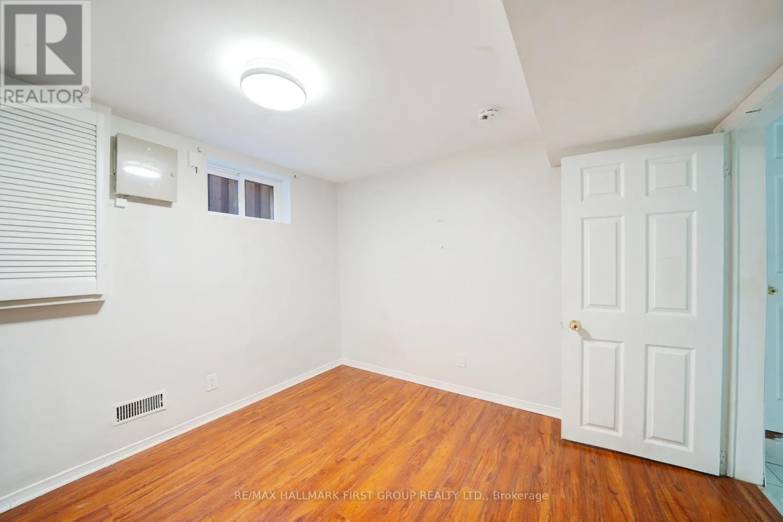 5 CLARESHOLME DRIVE