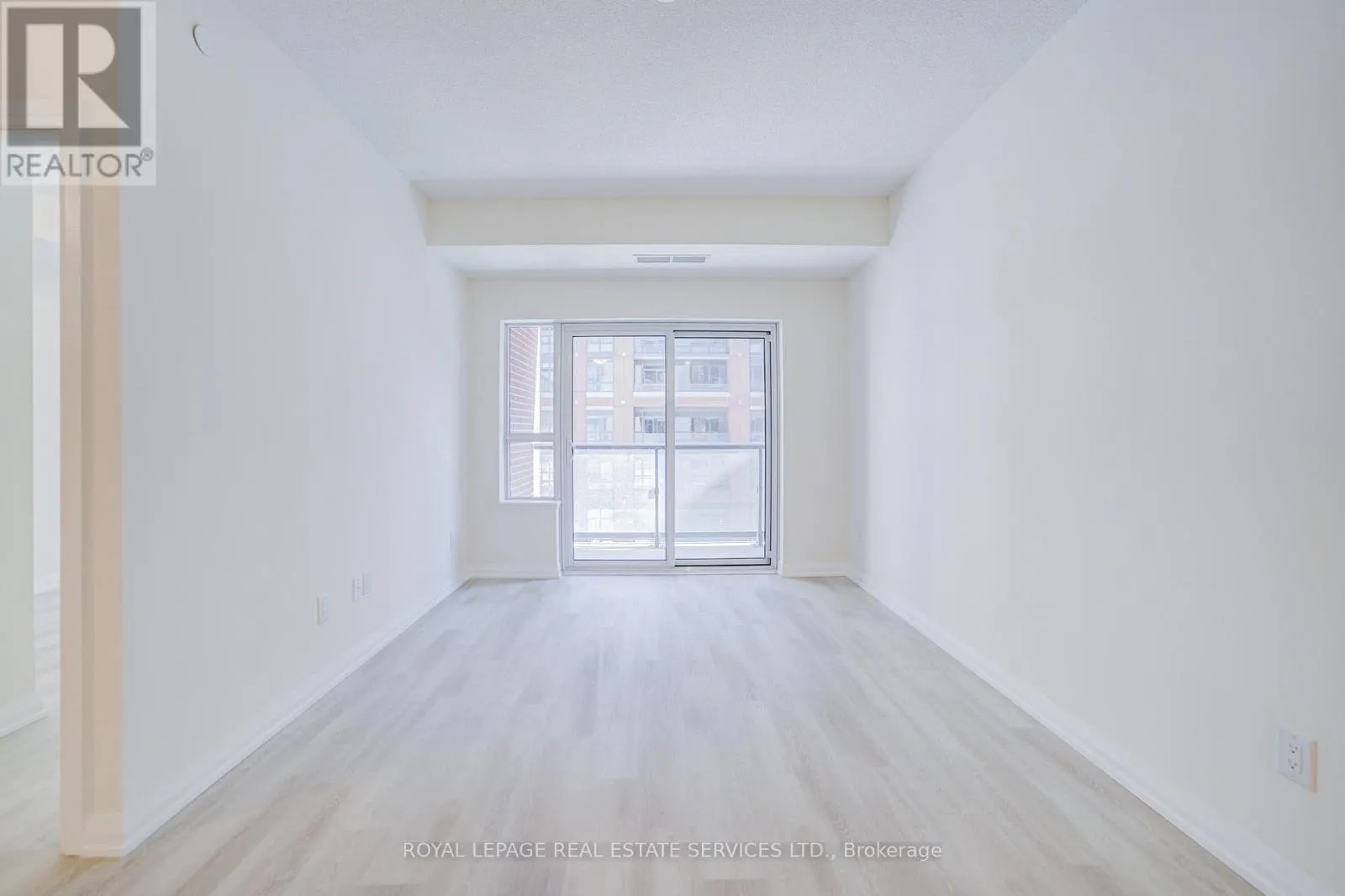 404 - 3260 SHEPPARD AVENUE E