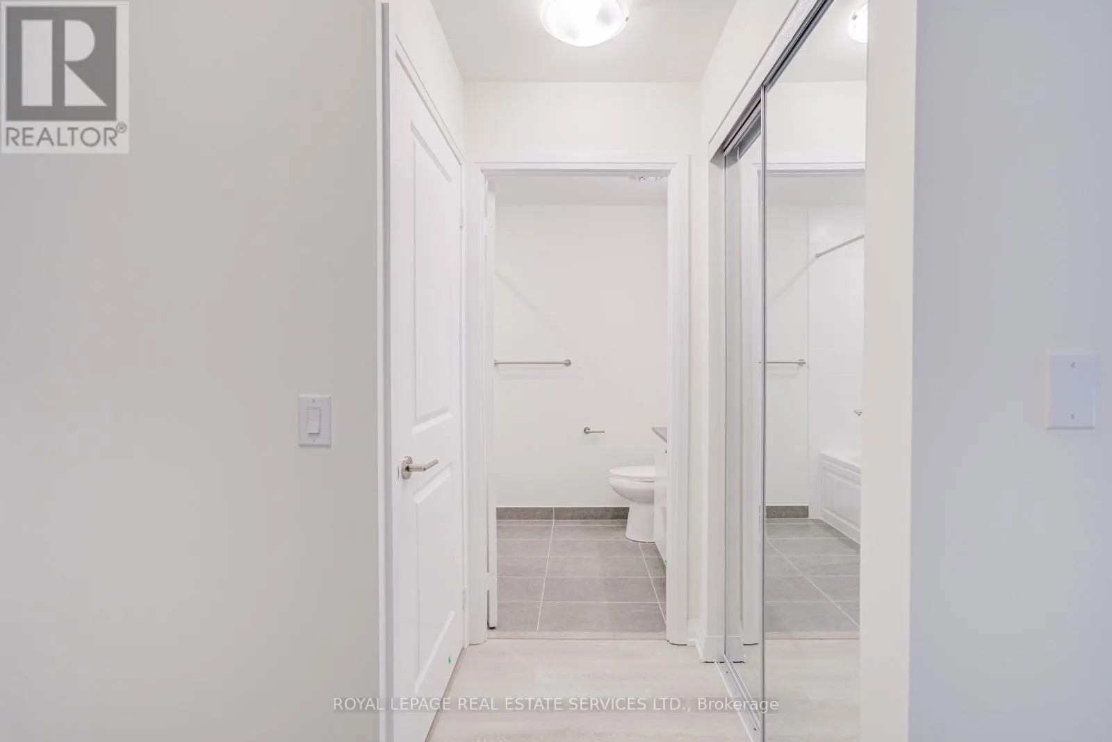 404 - 3260 SHEPPARD AVENUE E