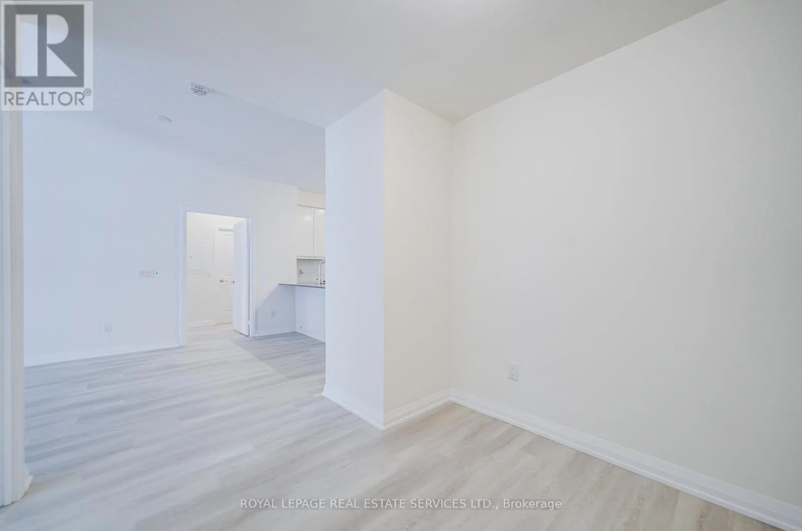 404 - 3260 SHEPPARD AVENUE E
