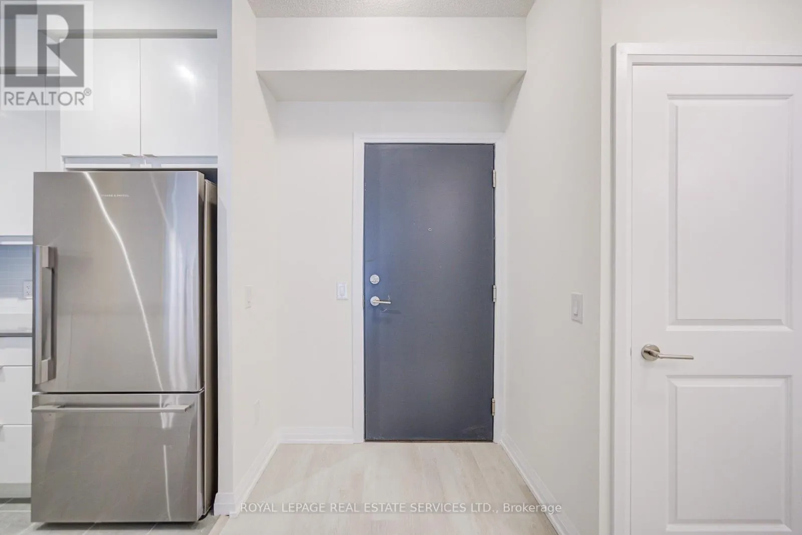 404 - 3260 SHEPPARD AVENUE E
